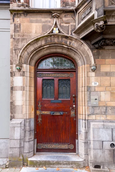2021年Nl Oct 10日 鹿特丹 典型的杜奇建筑细节 荷兰鹿特丹的一扇门 — 图库照片