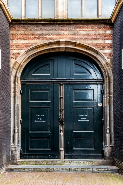 Amsterdam Oct 2021 Typický Holandský Architektonický Detail Dveře Amsterdamu Nizozemsko — Stock fotografie
