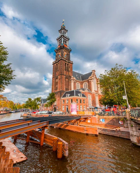 2021年10月10日 荷兰阿姆斯特丹 西克尔克教堂 Westerkerk Western Church 是荷兰阿姆斯特丹市中心荷兰新教加尔文派的一个改革教堂 — 图库照片