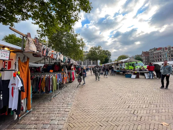 荷兰阿姆斯特丹 2021年10月10日 阿姆斯特丹新市场 Nieuwmarkt 和最古老的非宗教建筑Waag — 图库照片