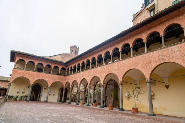 Siena Włochy Apr 2022 Widok Zewnątrz Santuario Casa Santa Caterina — Zdjęcie stockowe