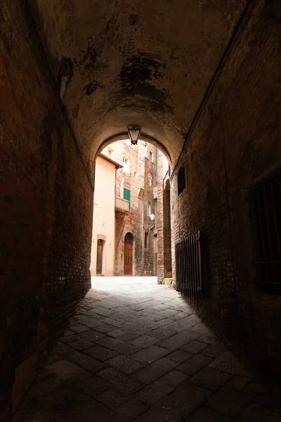 Siena Italië Apr 2022 Generieke Architectuur Uitzicht Straat Vanuit Historische — Stockfoto