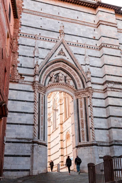 Siena Włochy Kwiecień 2022 Siena Jest Średniowiecznym Kościołem Sienie Poświęconym — Zdjęcie stockowe