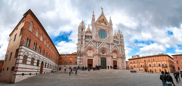 Siena Włochy Kwiecień 2022 Siena Jest Średniowiecznym Kościołem Sienie Poświęconym — Zdjęcie stockowe