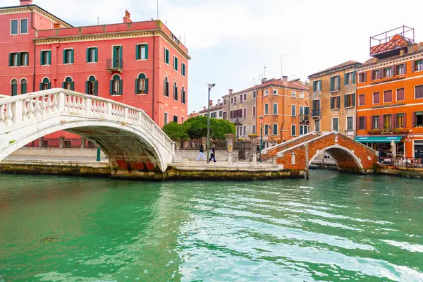 Venecia Italia Abril 2022 Hermosos Canales Edificios Venecianos Tradicionales Venecia — Foto de Stock