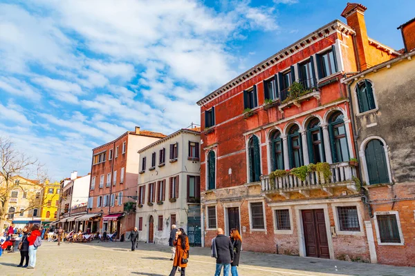 ヴェネツィア イタリア 2022年4月2日 カンポ サンタ マルゲリータは ヴェネツィア ヴェネト イタリアのドルソドゥロの正教会の市庁舎です — ストック写真