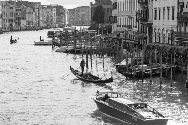 Venedig Italien April 2022 Schöne Kanäle Und Traditionelle Venezianische Gebäude — Stockfoto