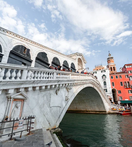 Venecia Italia Abril 2022 Famoso Puente Rialto Sobre Gran Canal — Foto de Stock