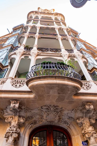 Барселона Іспанія Feb 2022 Архітектурні Деталі Типових Пишних Будівель Барселони — стокове фото