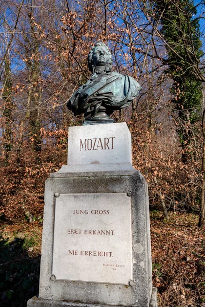 Salisburgo Austria Dicembre 2021 Statua Busto Bronzo Amadeus Wolfgang Mozart — Foto Stock
