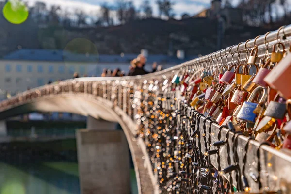 Salzburgo Áustria Dezembro 2021 Fechaduras Amor Ligadas Ponte Makartsteg Love — Fotografia de Stock