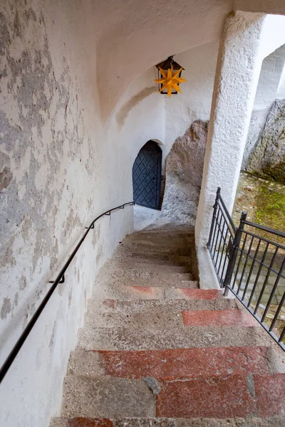 Blick Auf Die Festung Hohensalzburg Eine Große Mittelalterliche Festung Auf — Stockfoto