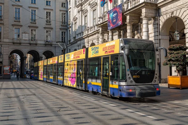 Turin Italien Mars 2022 Elektrisk Spårvagn Nummer Som Transporterar Passagerare — Stockfoto