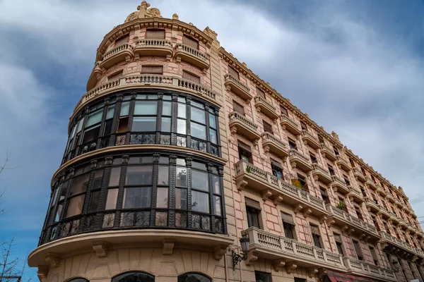 西班牙安达卢西亚自治区历史名城格拉纳达的一般性建筑与街道景观 — 图库照片