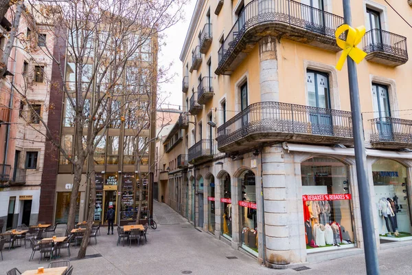 Girona Katalonia Hiszpania Feb 2022 Ludzie Jedzący Przy Stołach Restauracji — Zdjęcie stockowe