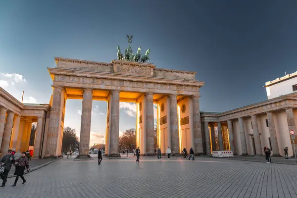 Berlino Germania Dicembre 2021 Famoso Punto Riferimento Della Porta Brandeburgo — Foto Stock