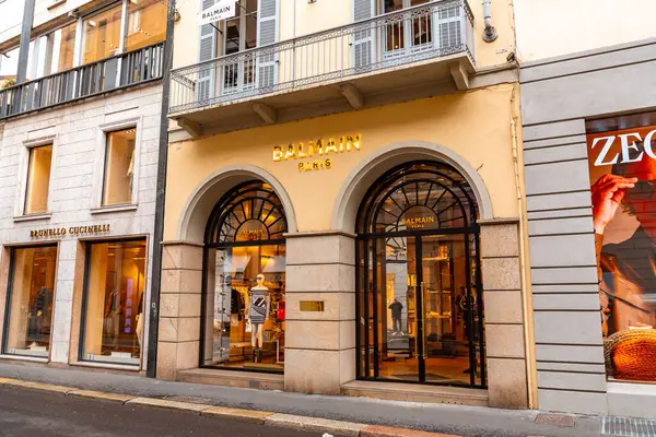 stock image Milan, Italy - March 30: The Quadrilatero della moda or Via Montenapoleone is a high-class shopping district in the centre  of Milan, Italy.