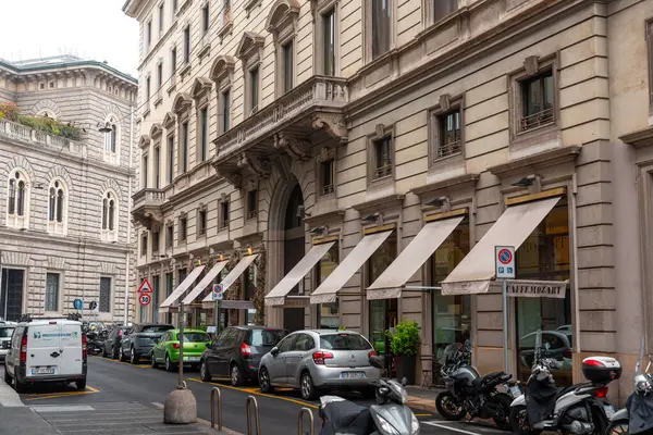 Milaan Italië Maart Quadrilatero Della Moda Montenapoleone Een Winkelgebied Het Rechtenvrije Stockfoto's