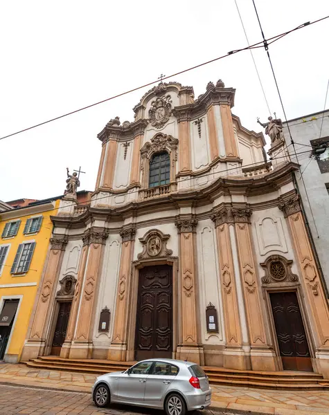 Milão Itália Março 2022 San Francesco Paola Uma Igreja Católica Imagens De Bancos De Imagens