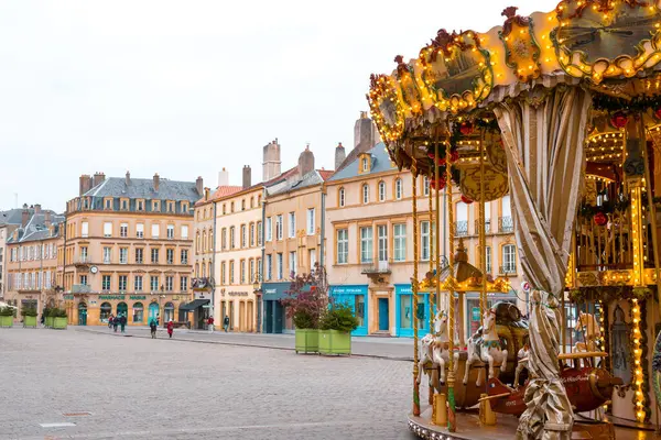 Metz Γαλλία Ιανουαρίου 2022 Πολύχρωμο Καρουζέλ Στην Πλατεία Αγίας Λουίζας Εικόνα Αρχείου