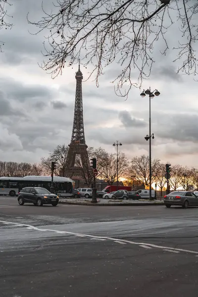 Paryż Francja Jan 2022 Słynna Wieża Eiffla Kuta Żelazną Kratą Obraz Stockowy