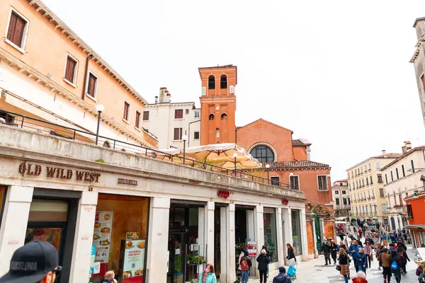 stock image Venice, Italy - April 2, 2022: San Felice is a church in Venice, northern Italy, located in the sestiere of Cannaregio. It faces the eponymous campo, across the Strada Nova.