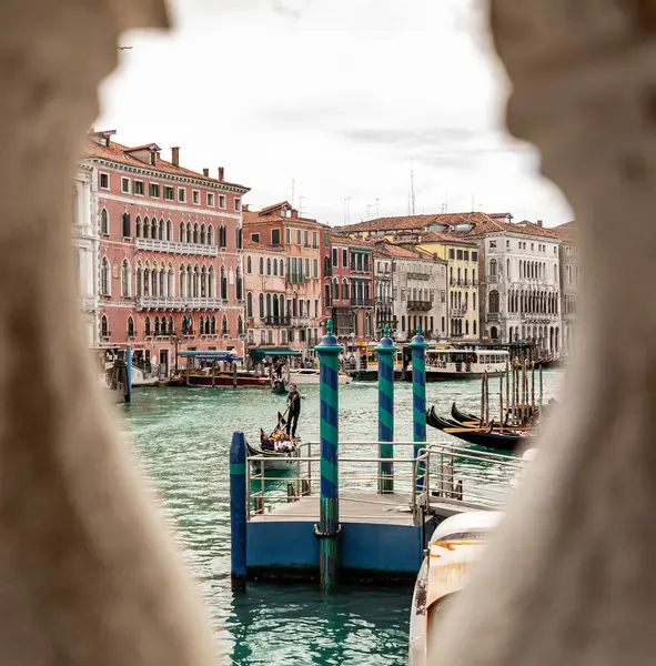 Venetië Italië April 2022 Prachtige Grachten Traditionele Venetiaanse Gebouwen Venetië Stockafbeelding