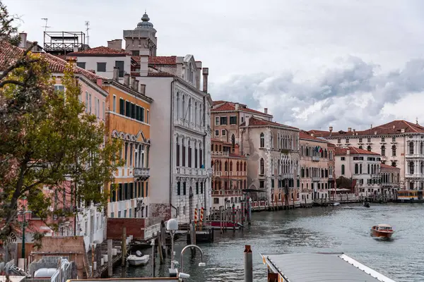 Venesia Italia April 2022 Kanal Kanal Indah Dan Bangunan Bangunan Stok Foto Bebas Royalti