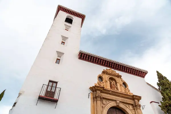 Stock image Church of San Nicolas at the Mirador del San Nicolas Square in Albaicin, Granada, Spain.