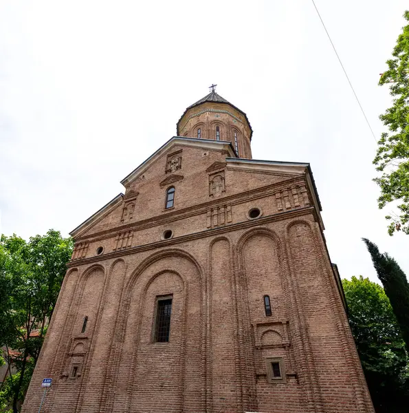 Stock image Tbilisi, Georgia - 17 JUNE, 2024: Norashen is a defunct Armenian Apostolic church in the old town of Tbilisi, Georgia.