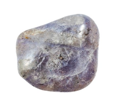 Jeolojik koleksiyondaki doğal taş örneğini kapatın. Hindistan 'dan beyaz arka planda izole edilmiş cilalanmış iyolit değerli taş.