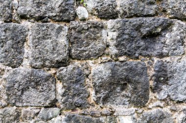 Gürcistan 'a seyahat - Gonio Kalesi' nin eski taş duvarları Adjara, Georgia 'daki antik Roma kalesi