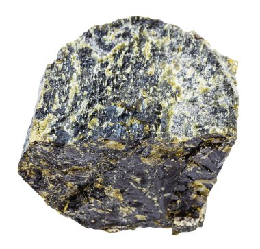 Jeolojik koleksiyondaki doğal taş örneklerini kapatın. Kesilmemiş diopside minerali beyaz arka planda izole edildi.