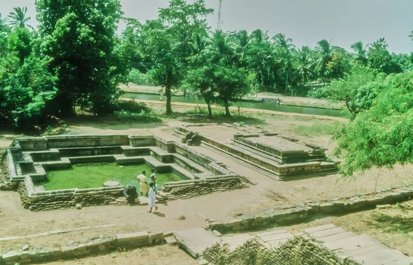 古代都市Polonnarwua王室風呂クマラPokuna 世界遺産のスリランカ — ストック写真