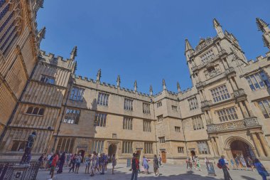 Oxford, İngiltere 'deki Bodleian Kütüphanesi