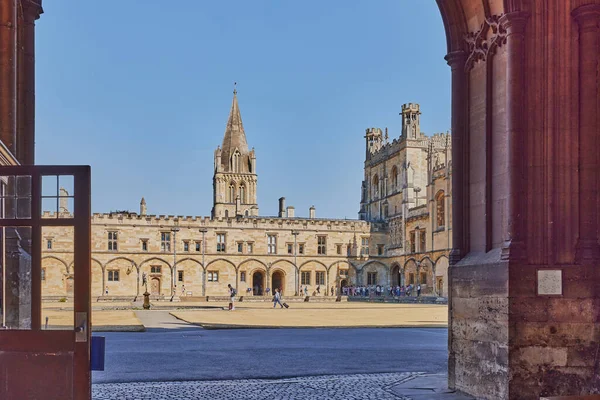 英国牛津基督教堂学院华丽的建筑 — 图库照片