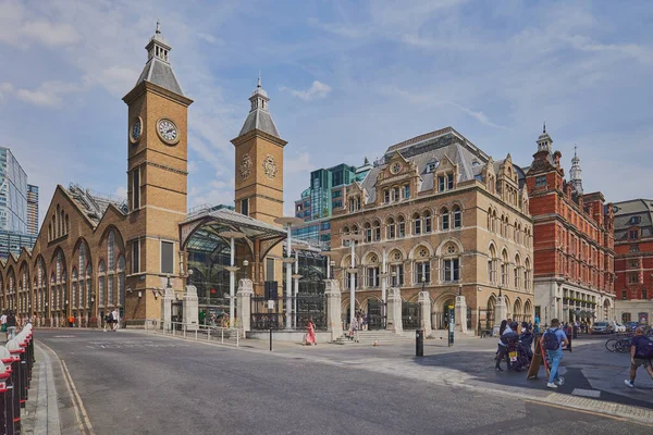Liverpool Street Station Straßenansicht Mit Menschen London Vereinigtes Königreich — Stockfoto