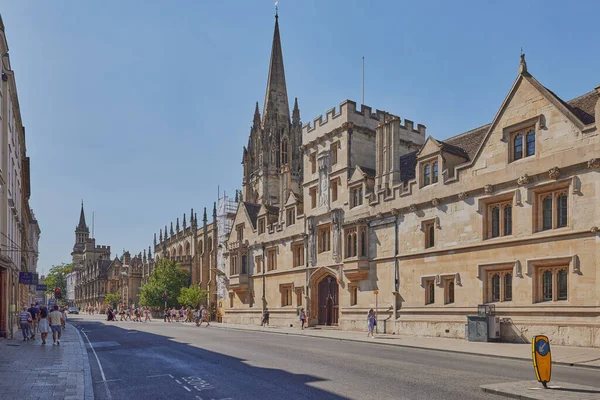 Widok Zabytkowe Budynki High Street Oxford Anglia — Zdjęcie stockowe