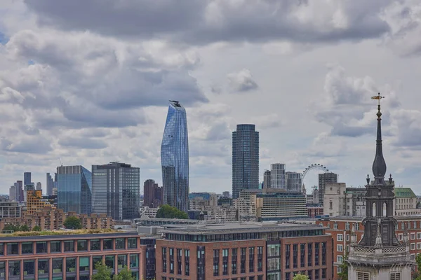 Londra 'nın UK-City gökdelen binaları