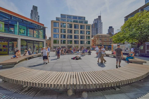 stock image Couples of tango dancers on Bishops Square in Spitalfields, London, UK