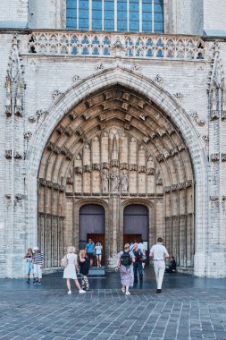 Gent, Belçika 'daki St. Bavo Katedrali' ne giriş.. 