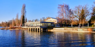 Radolfzell 'deki Sahil Kafe Mettnau, Almanya, Constance Gölü.. 