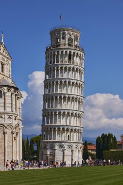  The Leaning Tower of Pisa in the Square of Miracles, Piazza dei Miracoli.