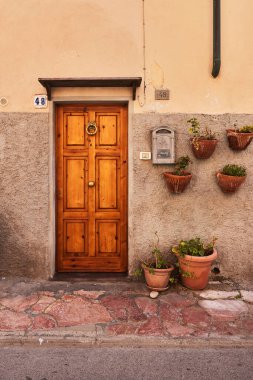 İtalya 'daki Elba Adası' nda Güzel Giriş.