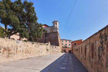 Elba Adası, İtalya. Eski Portoferraio kasabası. Elba Adası, Tyrhenian Denizi, İtalya.