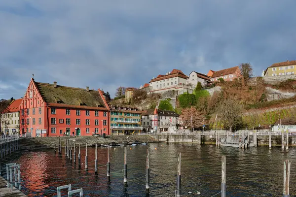 Güzel antik şehir Meersburg, Constance Gölü, Almanya