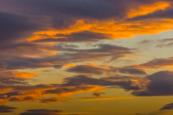 Fantastiska Färgglada Moln Himlen Solnedgången Vintern — Stockfoto