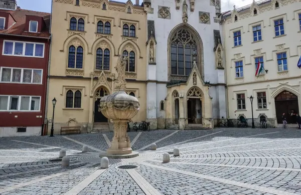 Bir Anıtı Bir Katedrali Olan Bir Yer Sopron Hungary Bir — Stok fotoğraf