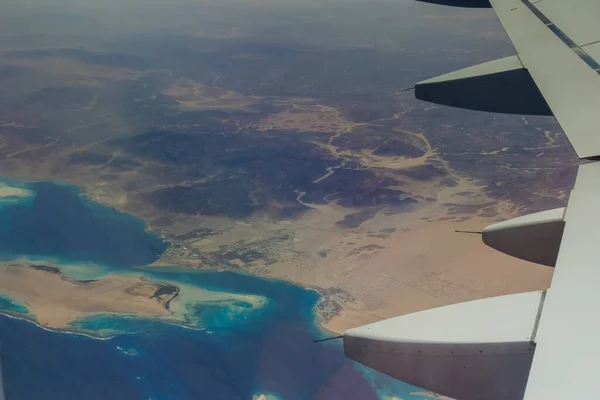 Voo Sobre Deserto Com Maravilhosas Ilhas Recifes Coral Egito — Fotografia de Stock