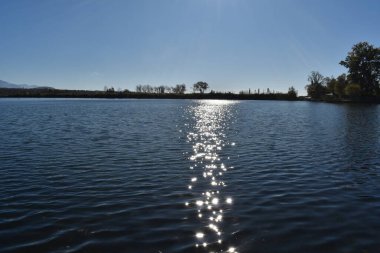 Sonbaharda inanılmaz dağ gölü Nokhur